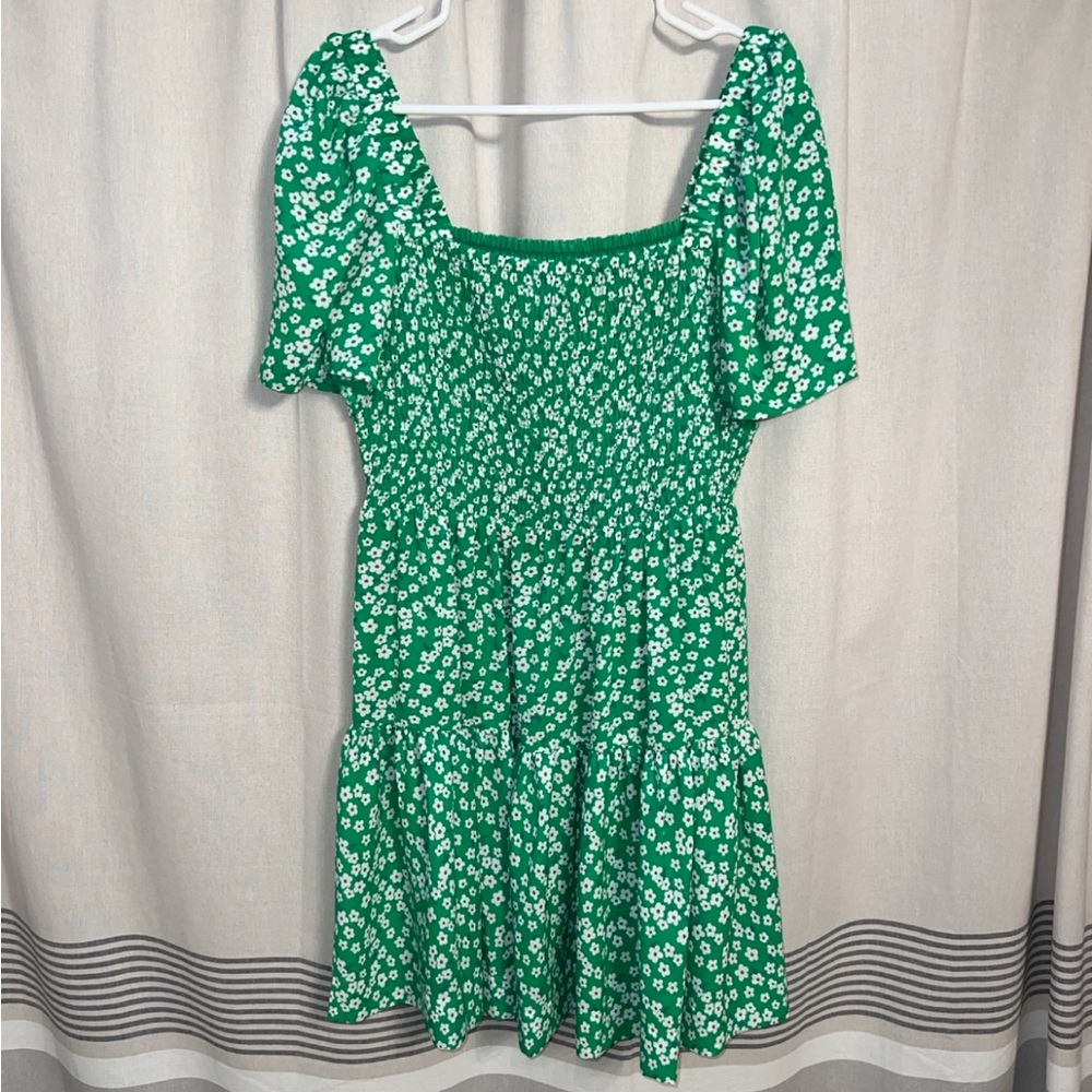 ON 34th Green & White Floral Smocked Mini Dress Size M